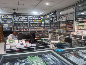 24/7 PHARMACY​ SLM HOSPITAL MANVI